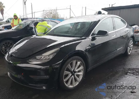2019 Tesla Model 3 Long Range/Mid Range/Standard Range/Standard Range Plus z USA, uszkodzony, nr VIN 5YJ3E1EA4KF425330